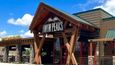 Twin Peaks Restaurant-A.jpg